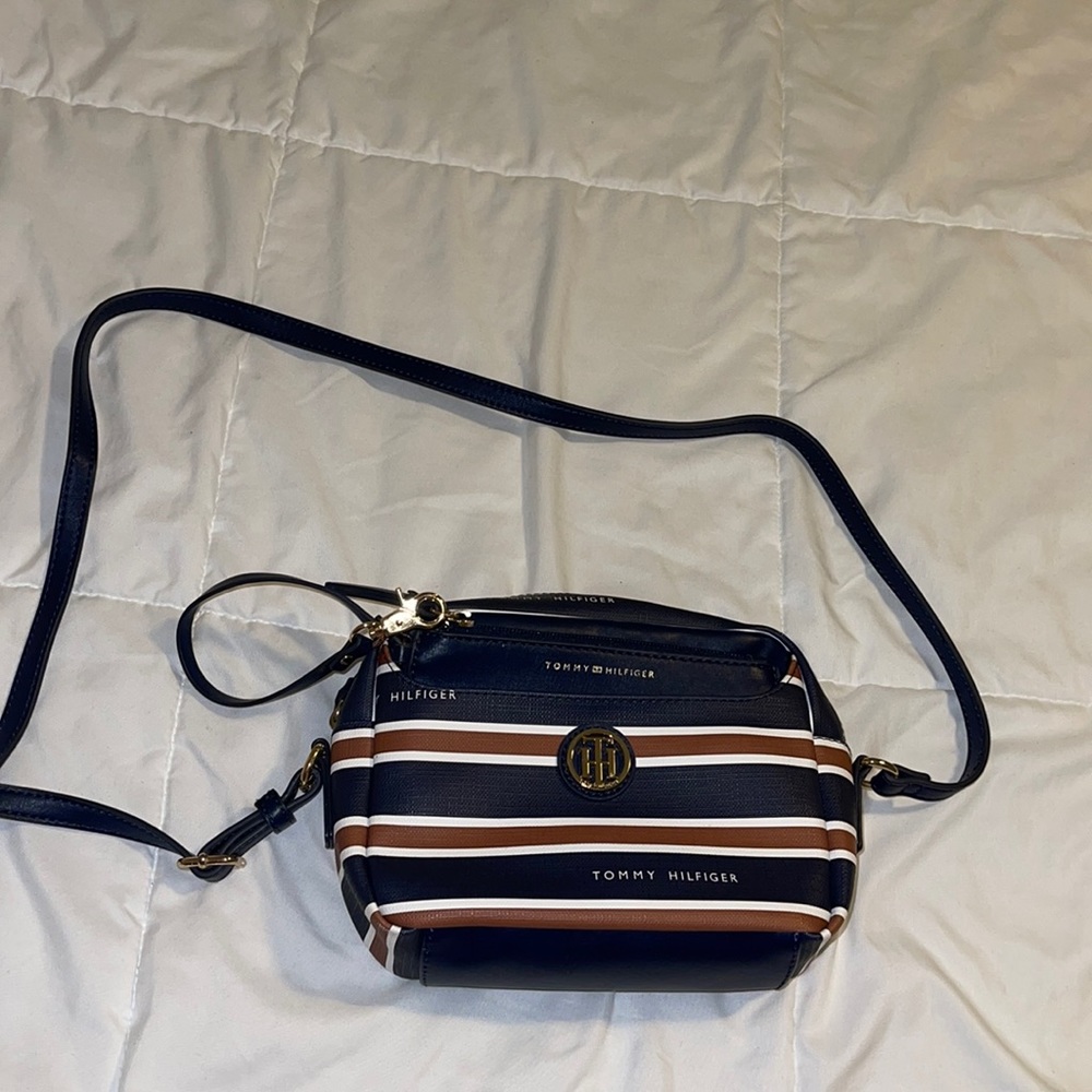 Tommy Hilfiger crossbody bag